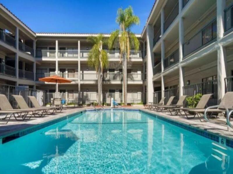 La Quinta By Wyndham Orange County Airport Hotel Santa Ana Exterior photo