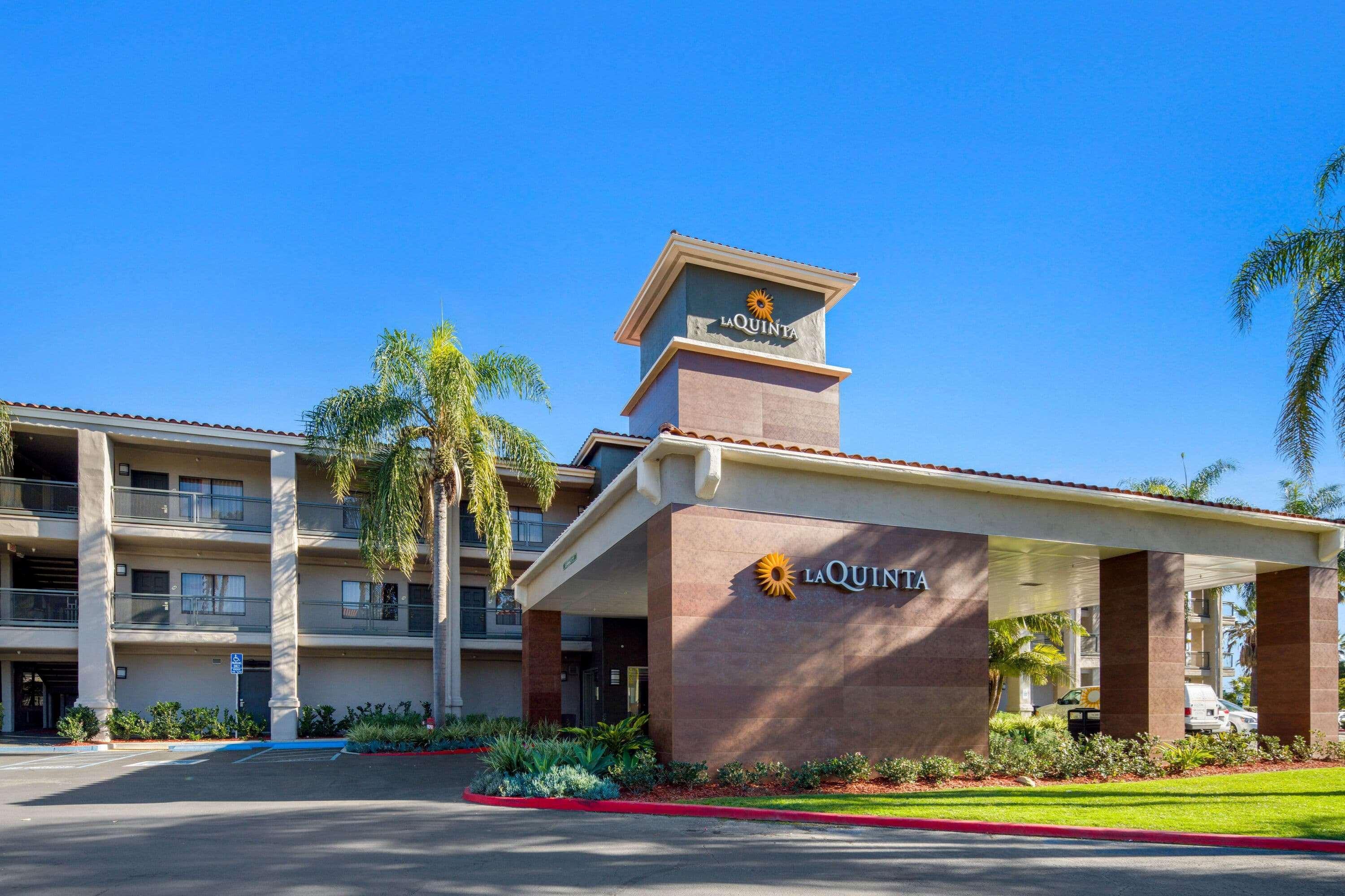 La Quinta By Wyndham Orange County Airport Hotel Santa Ana Exterior photo