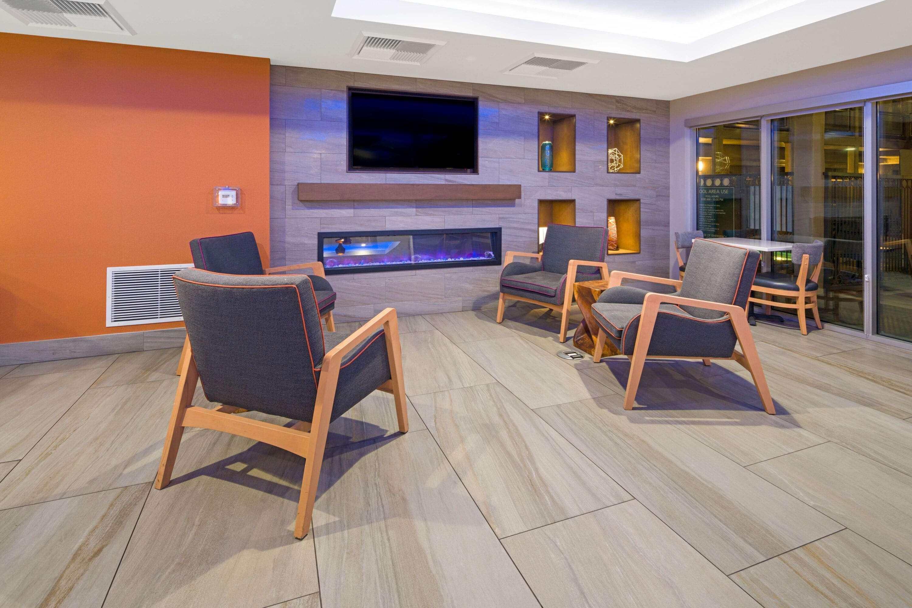La Quinta By Wyndham Orange County Airport Hotel Santa Ana Exterior photo