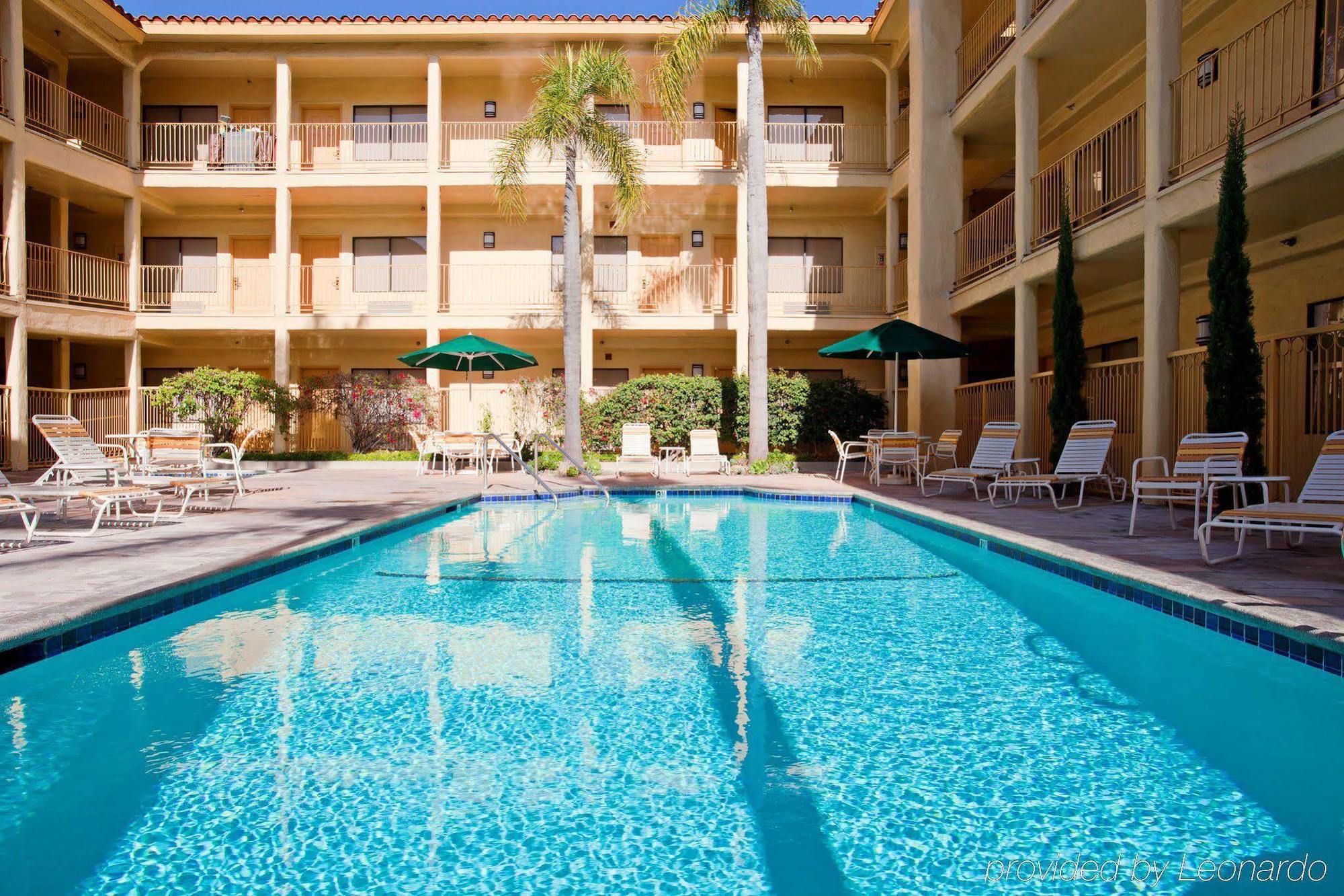 La Quinta By Wyndham Orange County Airport Hotel Santa Ana Exterior photo